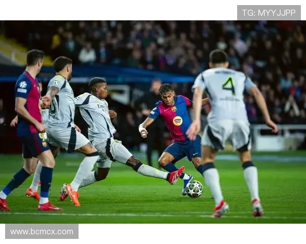 巴萨与皇马巅峰对决直播全程回顾精彩瞬间与战术解析